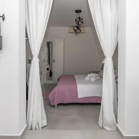Apartment 3 Vera I Ciro Novak, Sea View And Free Parking